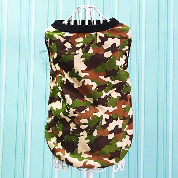Abbigliamento camouflage cane